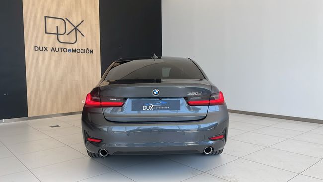 BMW Serie 3 320d Berlina MILD HIBRID  - Foto 9
