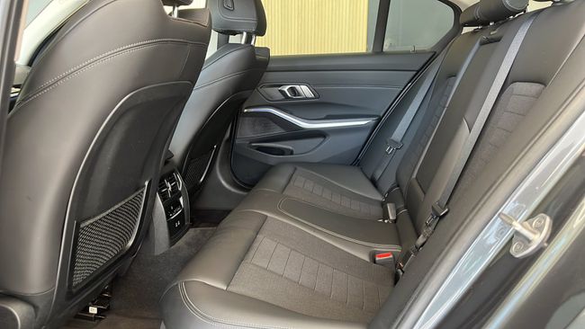 BMW Serie 3 320d Berlina MILD HIBRID  - Foto 28