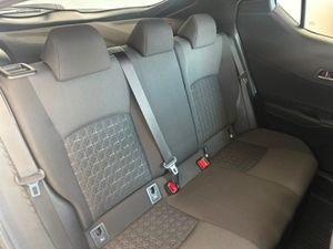 Toyota C-HR 180H Advance  - Foto 31