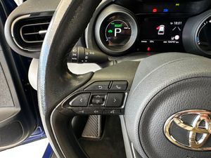 Toyota Yaris Cross Hybrid 120H Business Plus  - Foto 13
