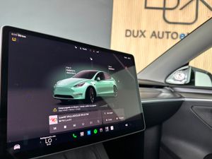 Tesla Model Y Gran autonomía Tracción integral  - Foto 19