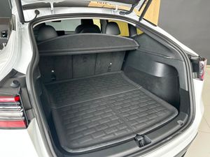 Tesla Model Y Gran autonomía Tracción integral  - Foto 12