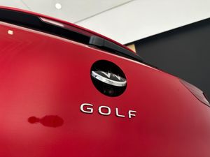 Volkswagen Golf Más 1.5 TSI 85 kW  - Foto 9