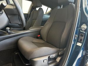 Toyota C-HR 180H Advance  - Foto 23