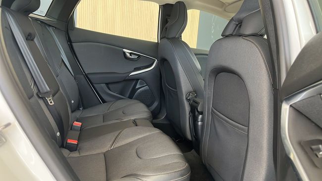 Volvo Cross Country VOLVO V40 CR 5p Berline D3 150CV Geartronic  - Foto 26