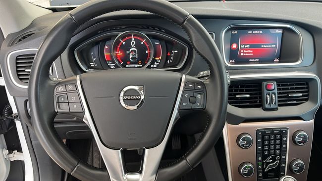 Volvo Cross Country VOLVO V40 CR 5p Berline D3 150CV Geartronic  - Foto 16