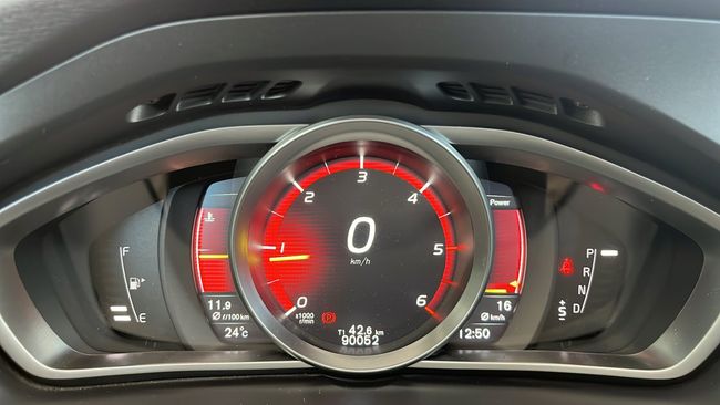 Volvo Cross Country VOLVO V40 CR 5p Berline D3 150CV Geartronic  - Foto 17