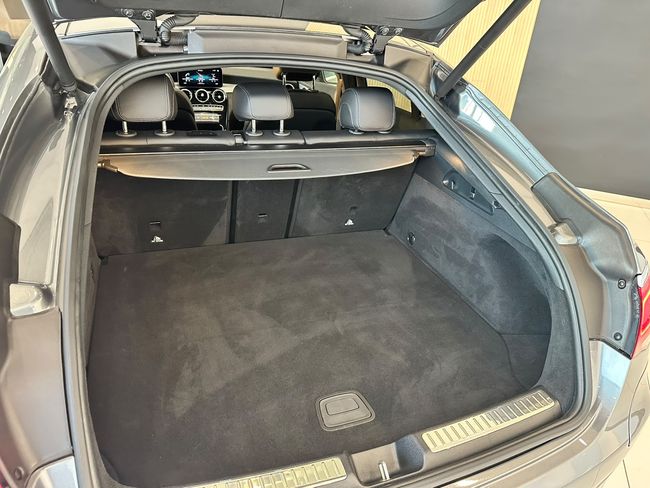 Mercedes GLC Coupé 2.0 300 E AMG LINE 4MATIC 320CV  - Foto 15