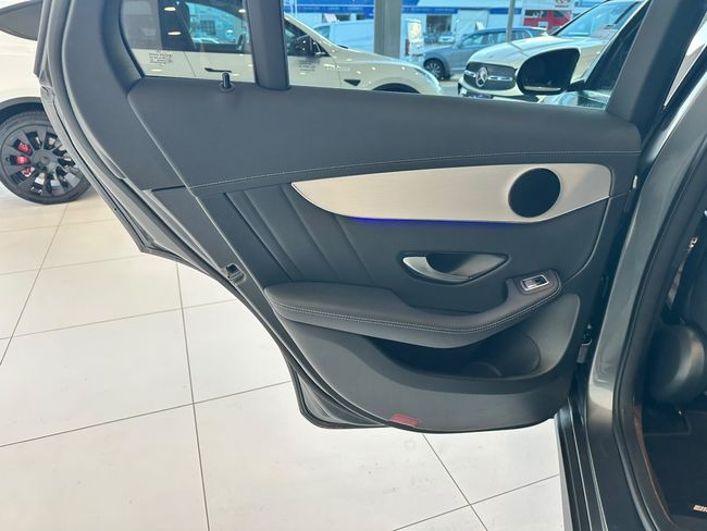Mercedes GLC Coupé 2.0 300 E AMG LINE 4MATIC 320CV  - Foto 38