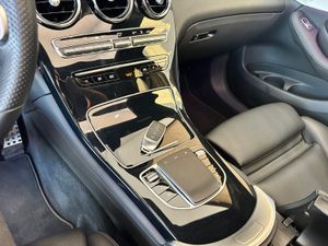 Mercedes GLC Coupé 2.0 300 E AMG LINE 4MATIC 320CV  - Foto 22