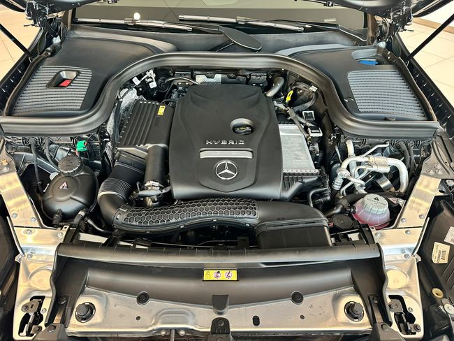 Mercedes GLC Coupé 2.0 300 E AMG LINE 4MATIC 320CV  - Foto 11