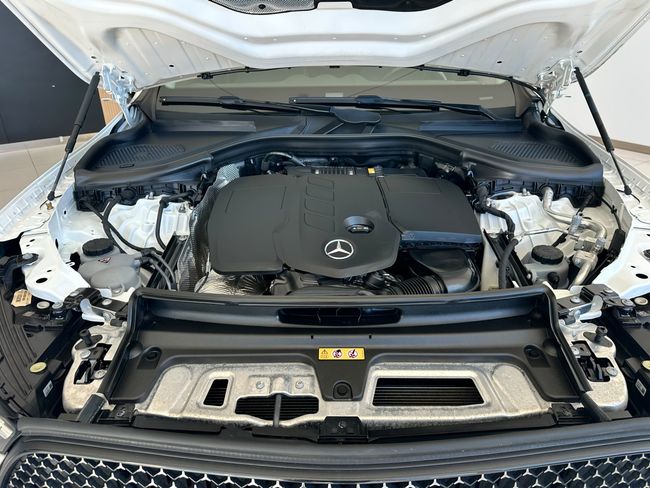 Mercedes GLC 220D 4 MATIC 220CV AMG LINE AT9  - Foto 9