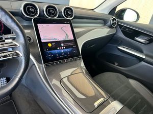 Mercedes GLC 220D 4 MATIC 220CV AMG LINE AT9  - Foto 19