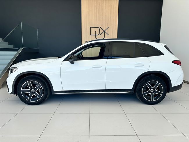 Mercedes GLC 220D 4 MATIC 220CV AMG LINE AT9  - Foto 4