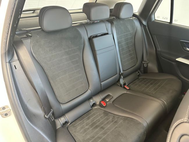 Mercedes GLC 220D 4 MATIC 220CV AMG LINE AT9  - Foto 28