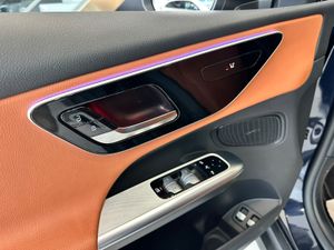 Mercedes GLC 300 e 4MATIC AVANTGARDE 2.0 313CV  - Foto 22