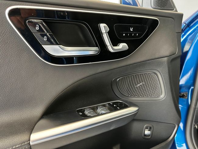 Mercedes Clase C 220 d Berlina 200cv AMG LINE  - Foto 40