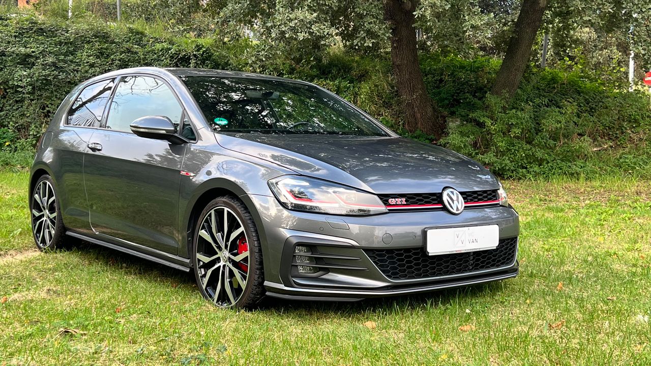 Volkswagen Golf GTI PERFORMANCE 245cv   - Foto 1