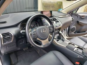 Lexus NX 300H   - Foto 40