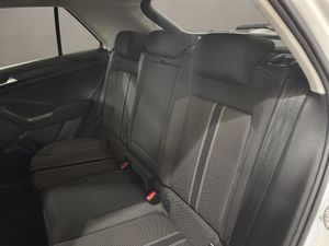 Volkswagen T-Roc Advance Style 1.5 TSI 110kW DSG - Foto 19