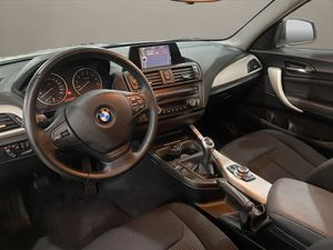 BMW Serie 1 114i Advance plus luxury - Foto 7