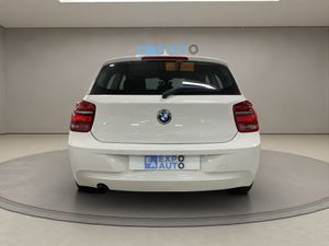 BMW Serie 1 114i Advance plus luxury - Foto 5