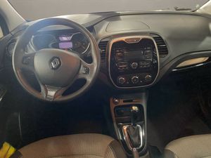 Renault Captur Zen TCe 120 - Foto 17