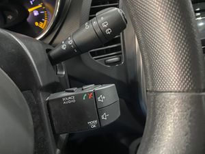 Renault Captur Zen TCe 120 - Foto 11