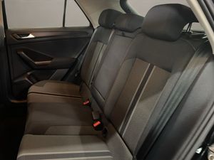 Volkswagen T-Roc R-Line 1.5 TSI 110kW (150CV) - Foto 16