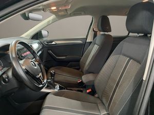 Volkswagen T-Roc R-Line 1.5 TSI 110kW (150CV) - Foto 8