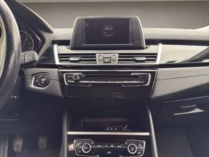 BMW Serie 2 Active Tourer 218i  - Foto 18