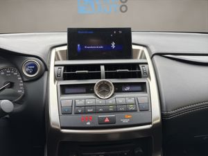 Lexus NX 2.5 300h  - Foto 15