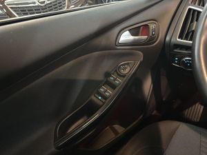 Ford Focus 1.0 Ecoboost A-S-S 125 Business Sportb. - Foto 9