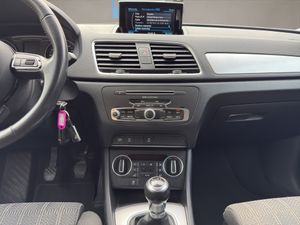 Audi Q3 2.0 TDI  - Foto 14