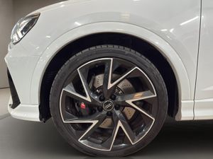 Audi Q3 RS 2.5 TFSI quattro - Foto 13