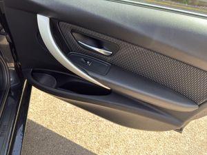 BMW Serie 3 316d  - Foto 17