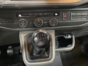 Volkswagen Caravelle kombi 9 plazas  - Foto 10