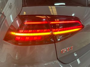 Volkswagen Golf GTI TCR 2.0 TSI 213kW(290CV) DSG - Foto 32