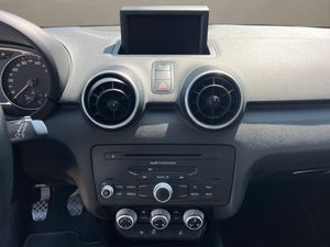 Audi A1 1.6 TDI ultra Attraction  - Foto 14