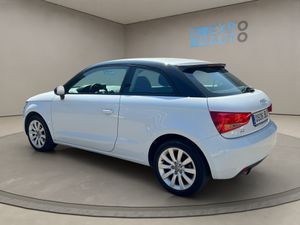 Audi A1 1.6 TDI ultra Attraction  - Foto 6