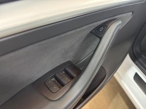 Tesla Model 3 Gran Autonomía RWD - Foto 22