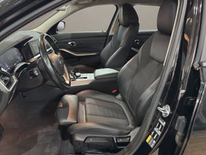 BMW Serie 3 330e xDrive Touring - Foto 11