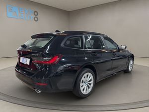 BMW Serie 3 330e xDrive Touring - Foto 4