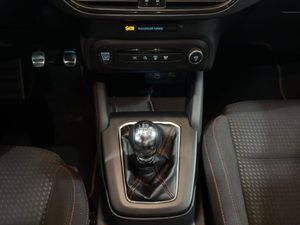 Ford Focus 1.0 Ecoboost MHEV 92kW ST-Line - Foto 24