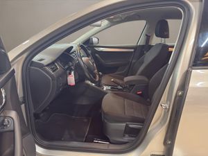 Skoda Octavia 1.6 TDI CR 105cv Ambition - Foto 12