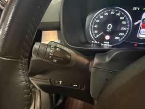 Volvo XC40 1.5 T2 Momentum Core - Foto 20