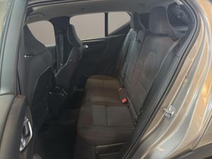 Volvo XC40 1.5 T2 Momentum Core - Foto 12
