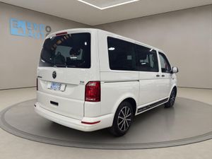 Volkswagen Multivan Outdoor Corto 2.0 TDI 110kW(150CV) BMT adaptado con rampa elevadora eléctrica para silla de ruedas. - Foto 3