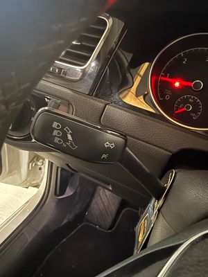 Volkswagen Golf Advance 1.6 TDI 105CV BMT - Foto 13
