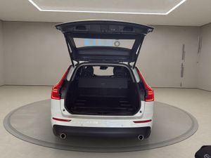 Volvo XC60 2.0 B4 D AWD Momentum Pro Auto - Foto 12